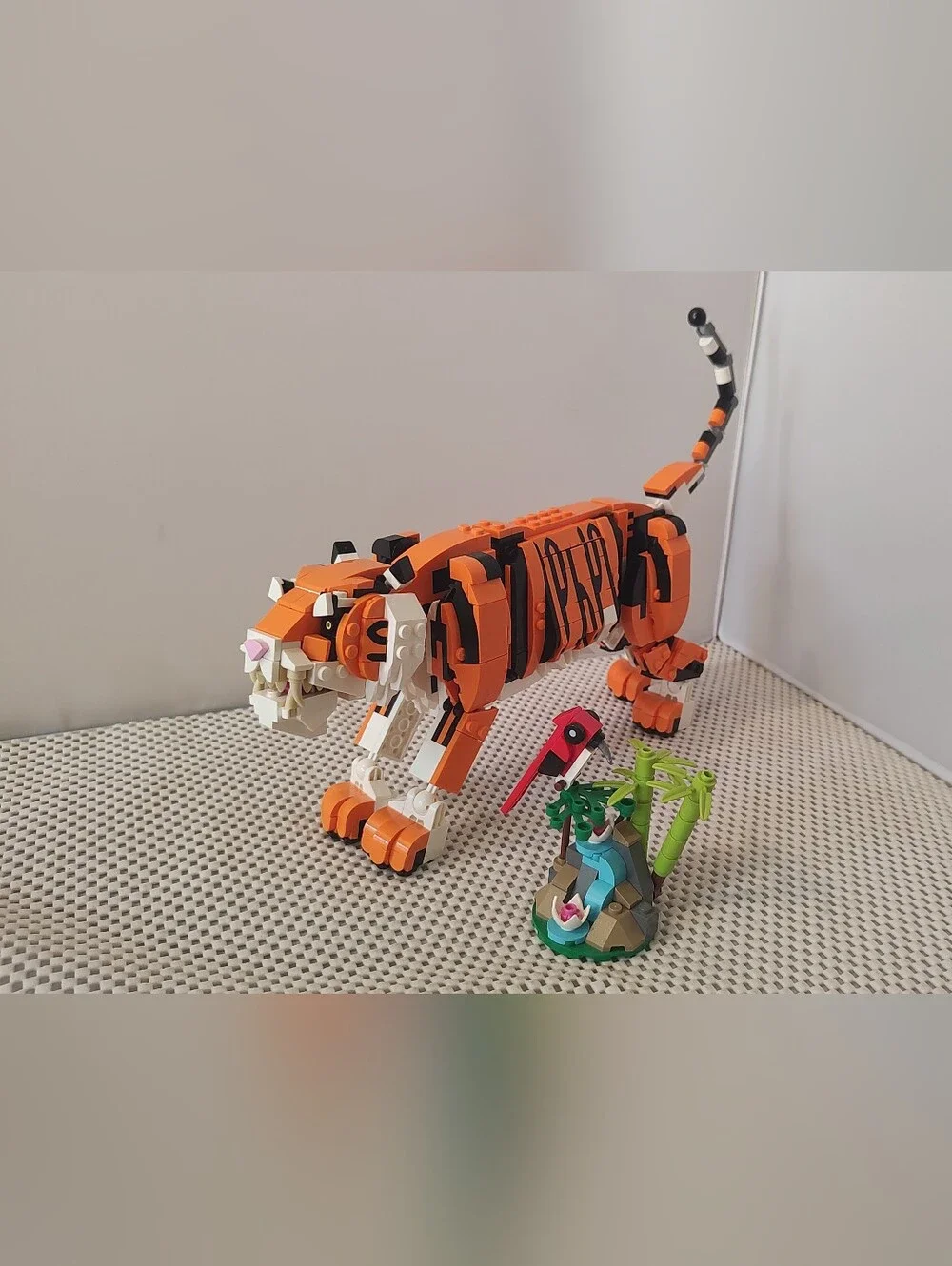 LEGO Creator 31129 Majestic Tiger Building Set As Shown